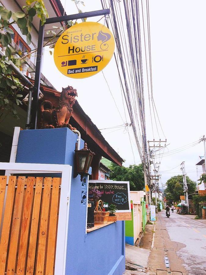 Sister House Chiangmai (Adults Only) Bed & Breakfast Chiang Mai Bagian luar foto