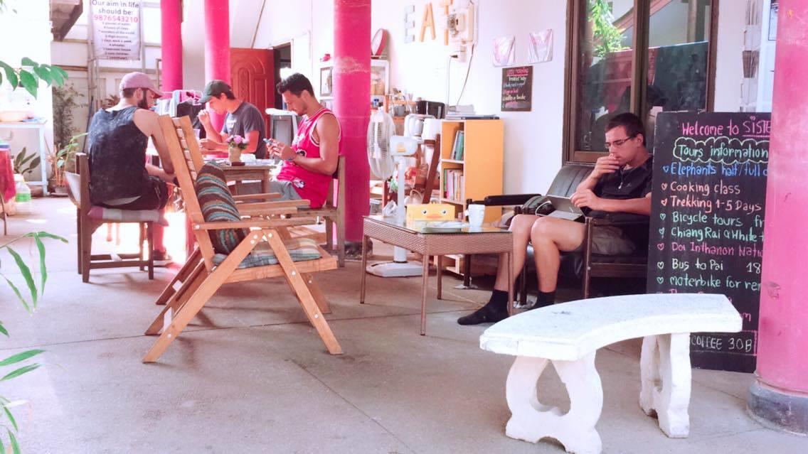 Sister House Chiangmai (Adults Only) Bed & Breakfast Chiang Mai Bagian luar foto