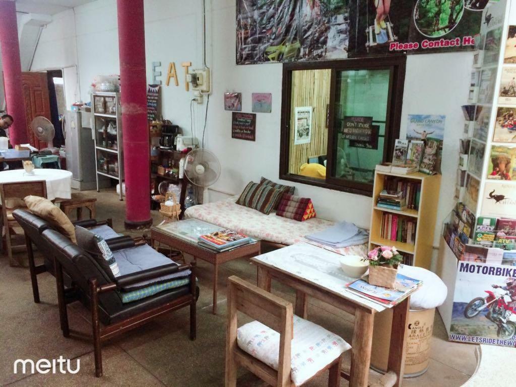 Sister House Chiangmai (Adults Only) Bed & Breakfast Chiang Mai Bagian luar foto