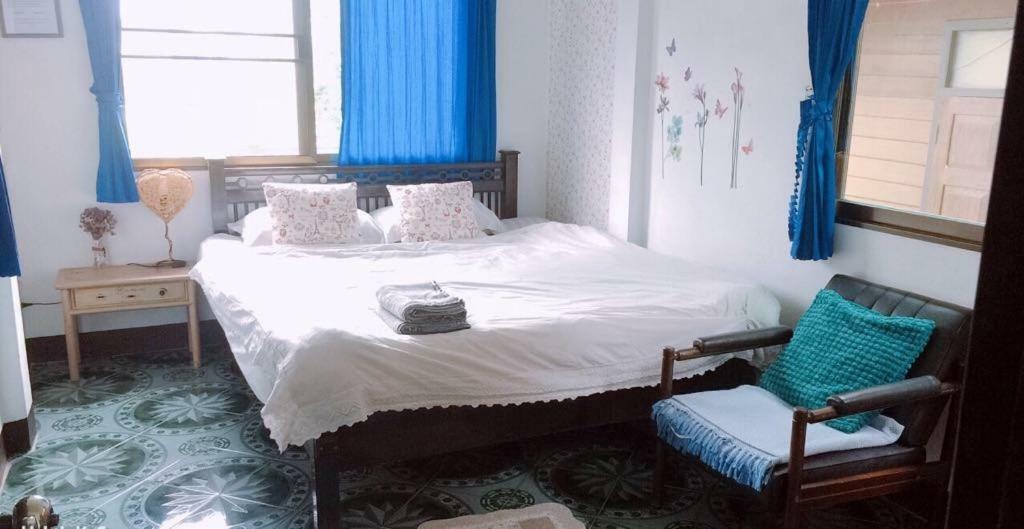 Sister House Chiangmai (Adults Only) Bed & Breakfast Chiang Mai Bagian luar foto